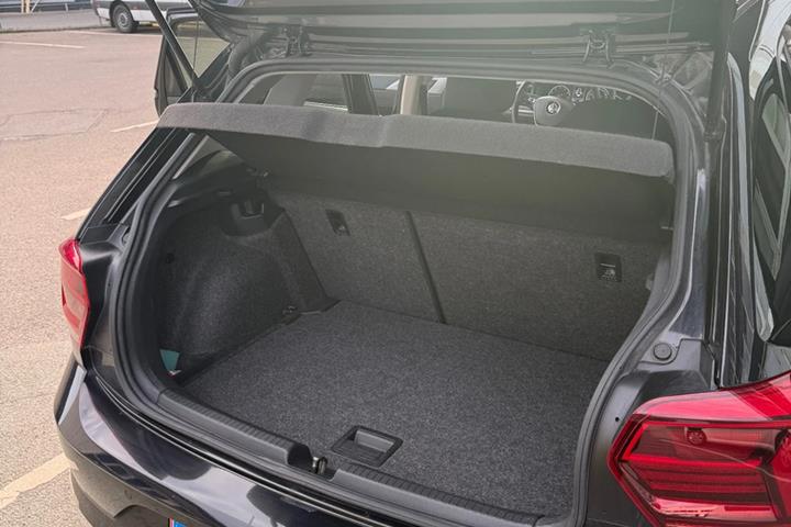 Sort VW Polo fra 2019
