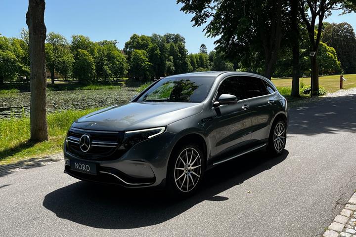 Grå Mercedes EQC400 fra 2021