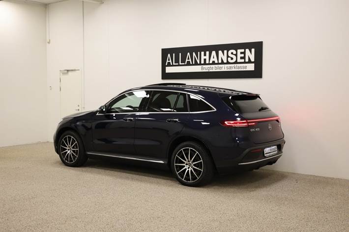Blå Mercedes EQC400 fra 2023