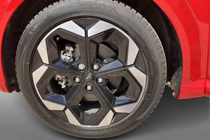 Rød Ford Puma fra 2025