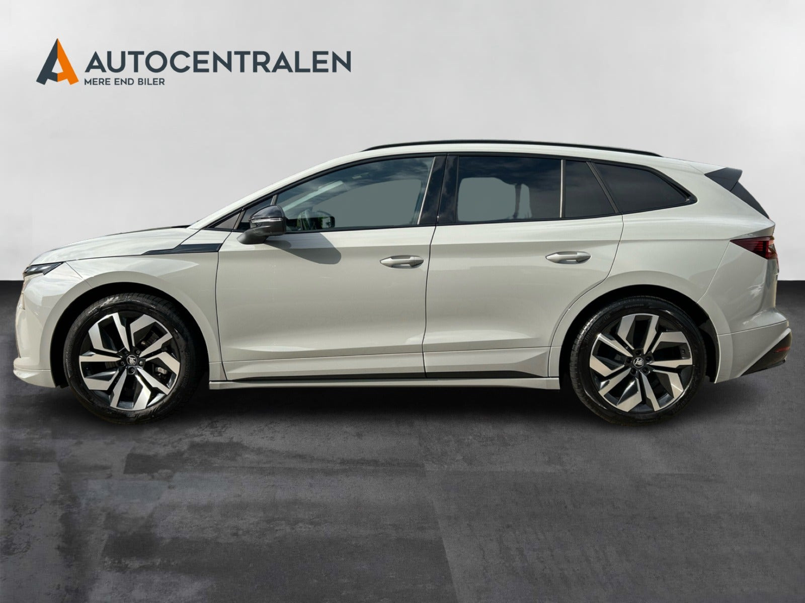 Grå Skoda Enyaq fra 2026
