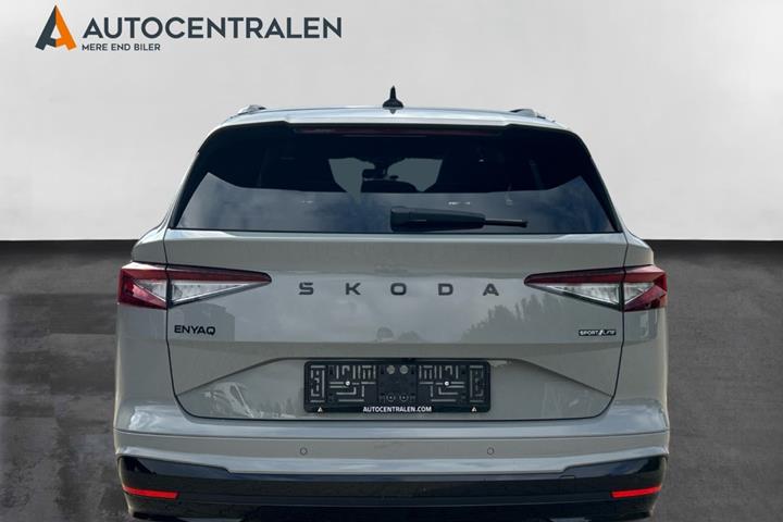 Grå Skoda Enyaq fra 2026