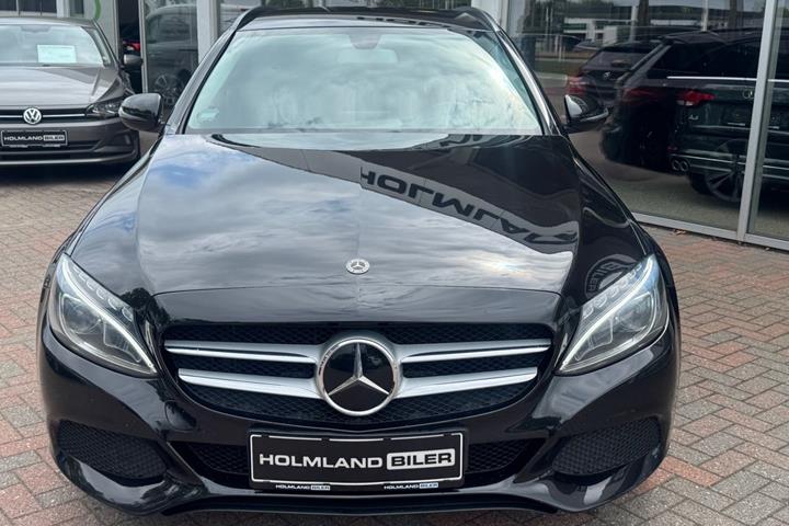 Sort Mercedes C220 d fra 2017