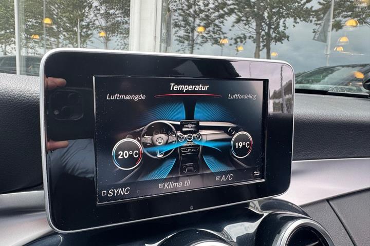 Sort Mercedes C220 d fra 2017
