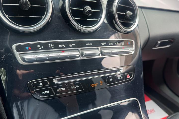 Sort Mercedes C220 d fra 2017