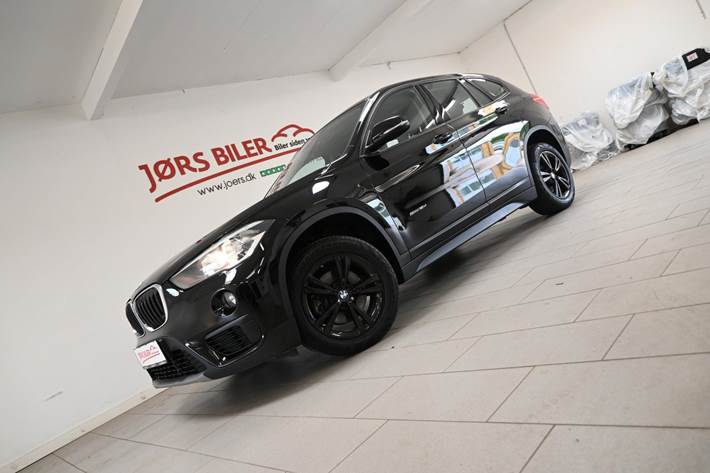 Sort BMW X1 fra 2018