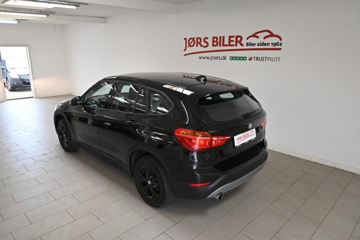 Sort BMW X1 fra 2018