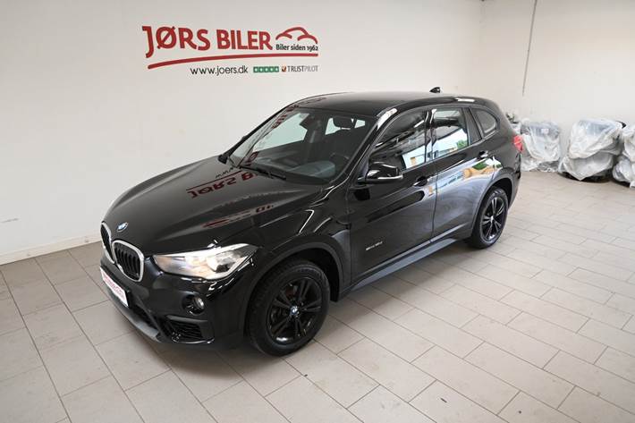 Sort BMW X1 fra 2018