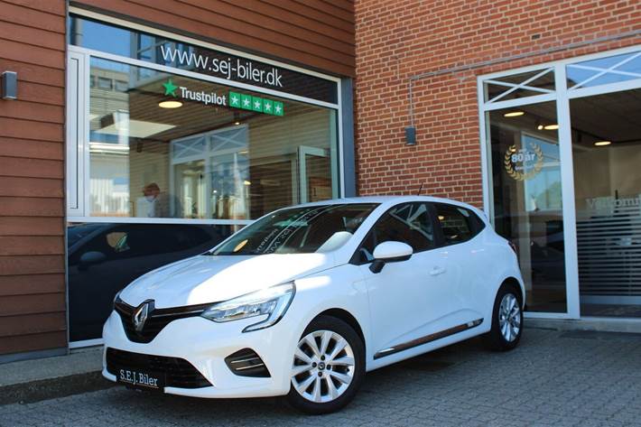 Hvid Renault Clio V fra 2020