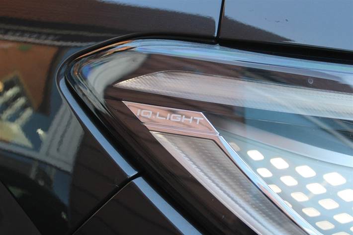 Grå VW ID.4 fra 2021