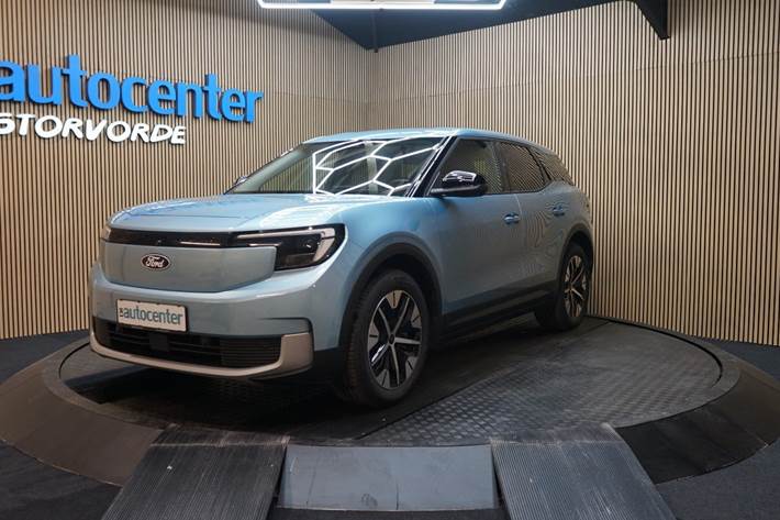 Blå Ford Explorer fra 2025