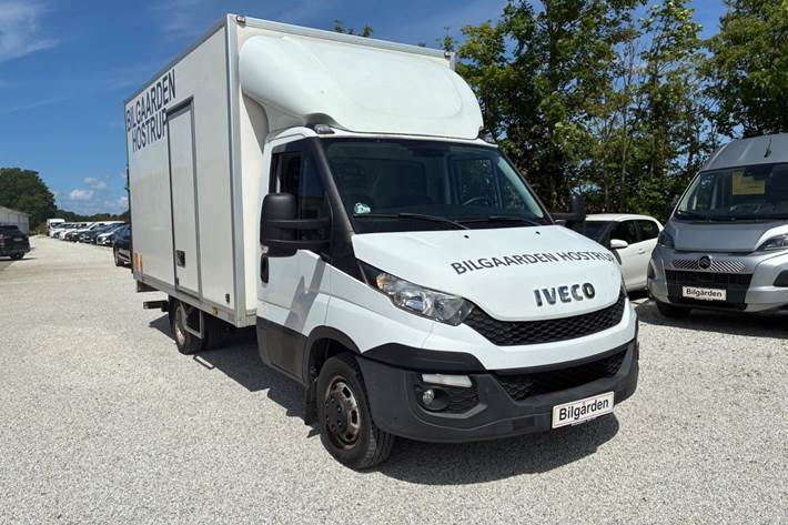 Hvid Iveco Daily fra 2016