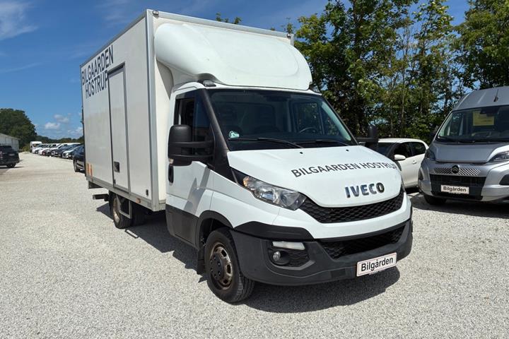 Hvid Iveco Daily fra 2016