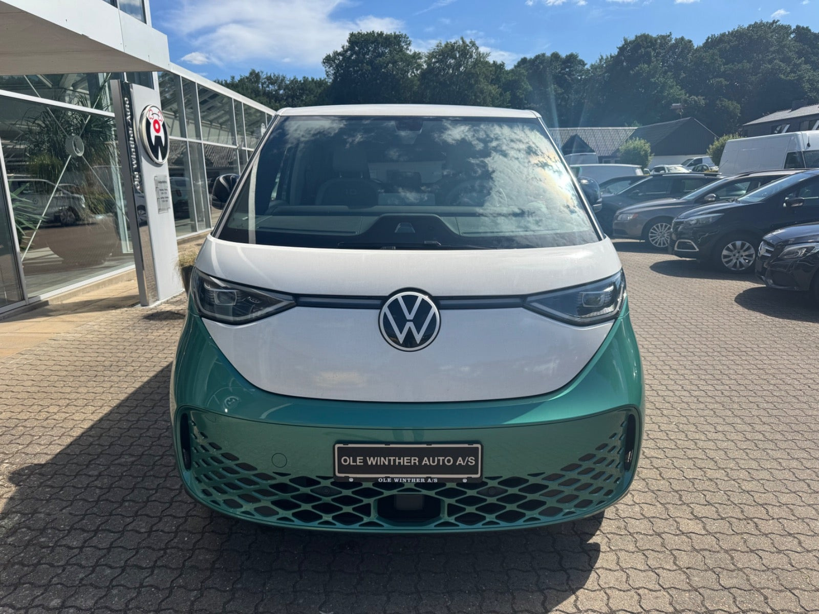 Grøn VW ID.Buzz fra 2024