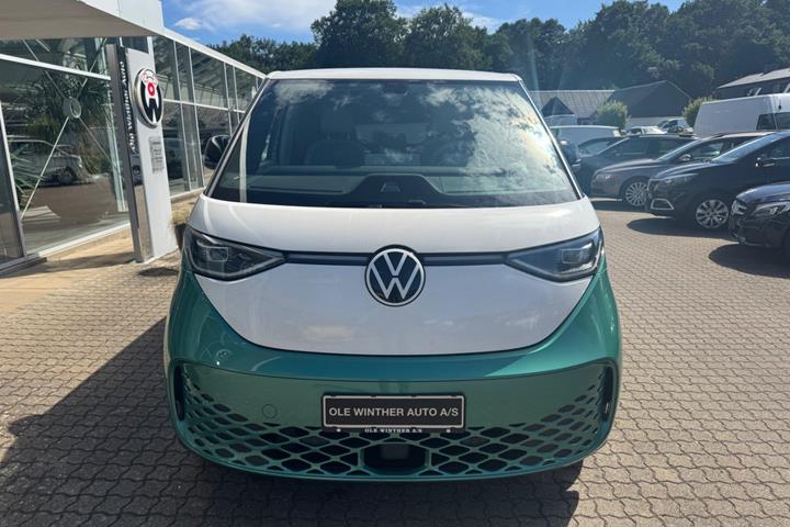 Grøn VW ID.Buzz fra 2024
