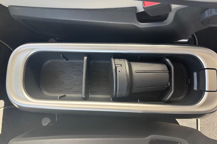 Grøn VW ID.Buzz fra 2024