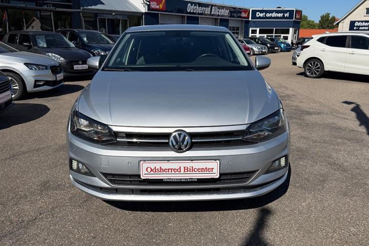 Sølv VW Polo fra 2020