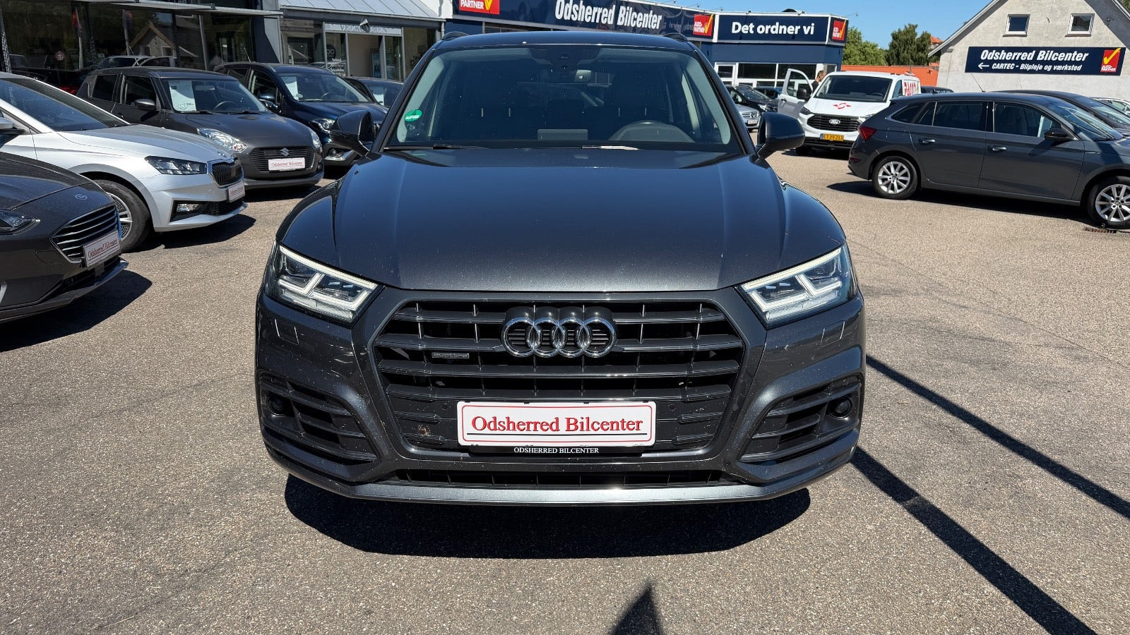 Grå Audi Q5 fra 2018