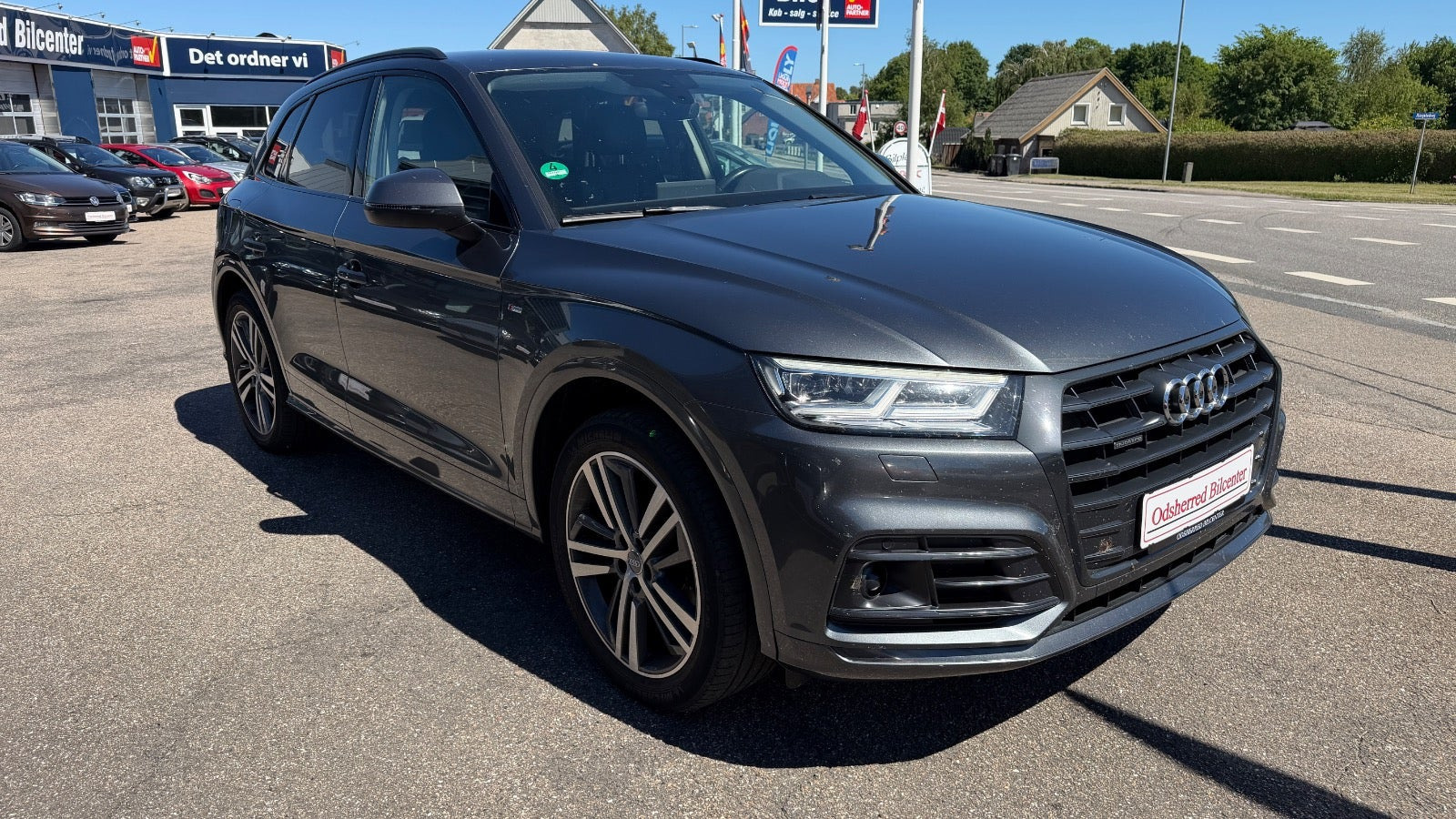 Grå Audi Q5 fra 2018