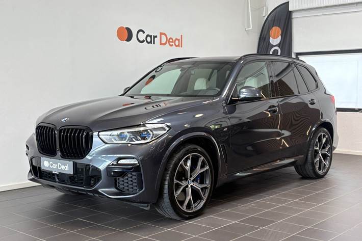 Grå BMW X5 fra 2020