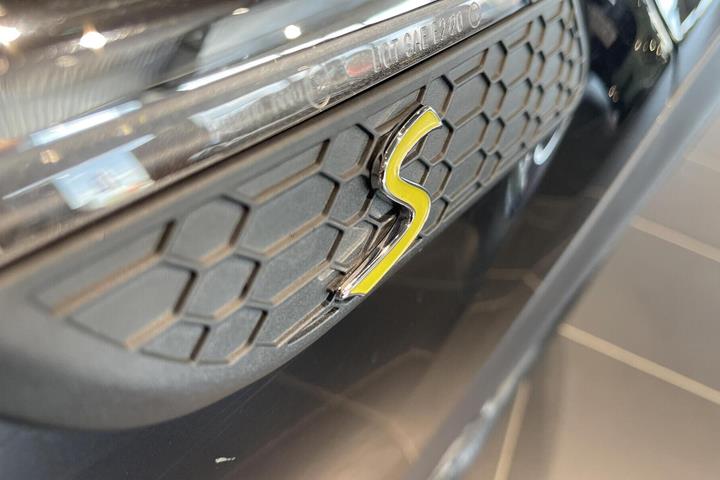 Sort Mini Cooper fra 2022