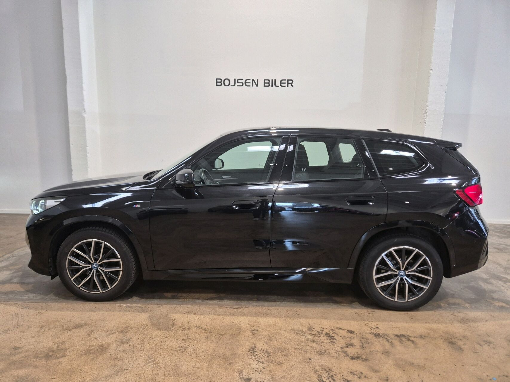 undefined BMW iX1 fra 2024