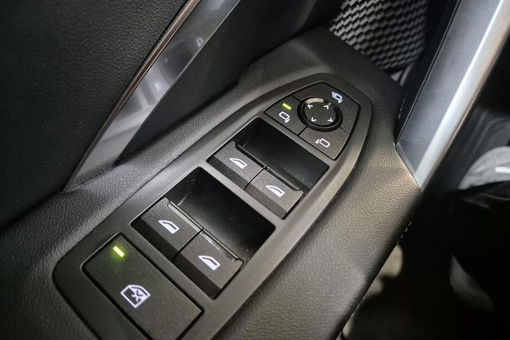 undefined BMW iX1 fra 2024