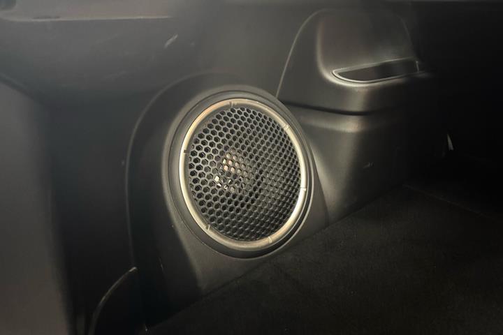 Sort Mitsubishi Outlander fra 2018
