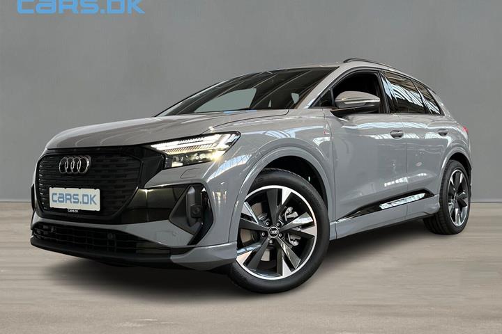 Grå Audi Q4 fra 2026 set udefra