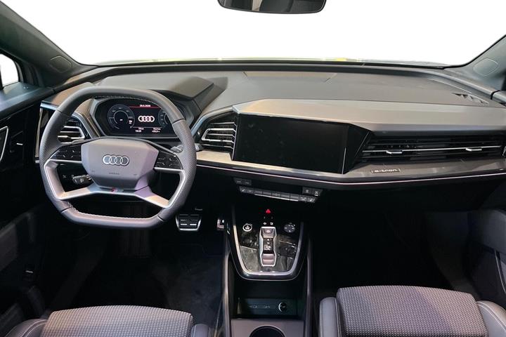 Grå Audi Q4 fra 2026