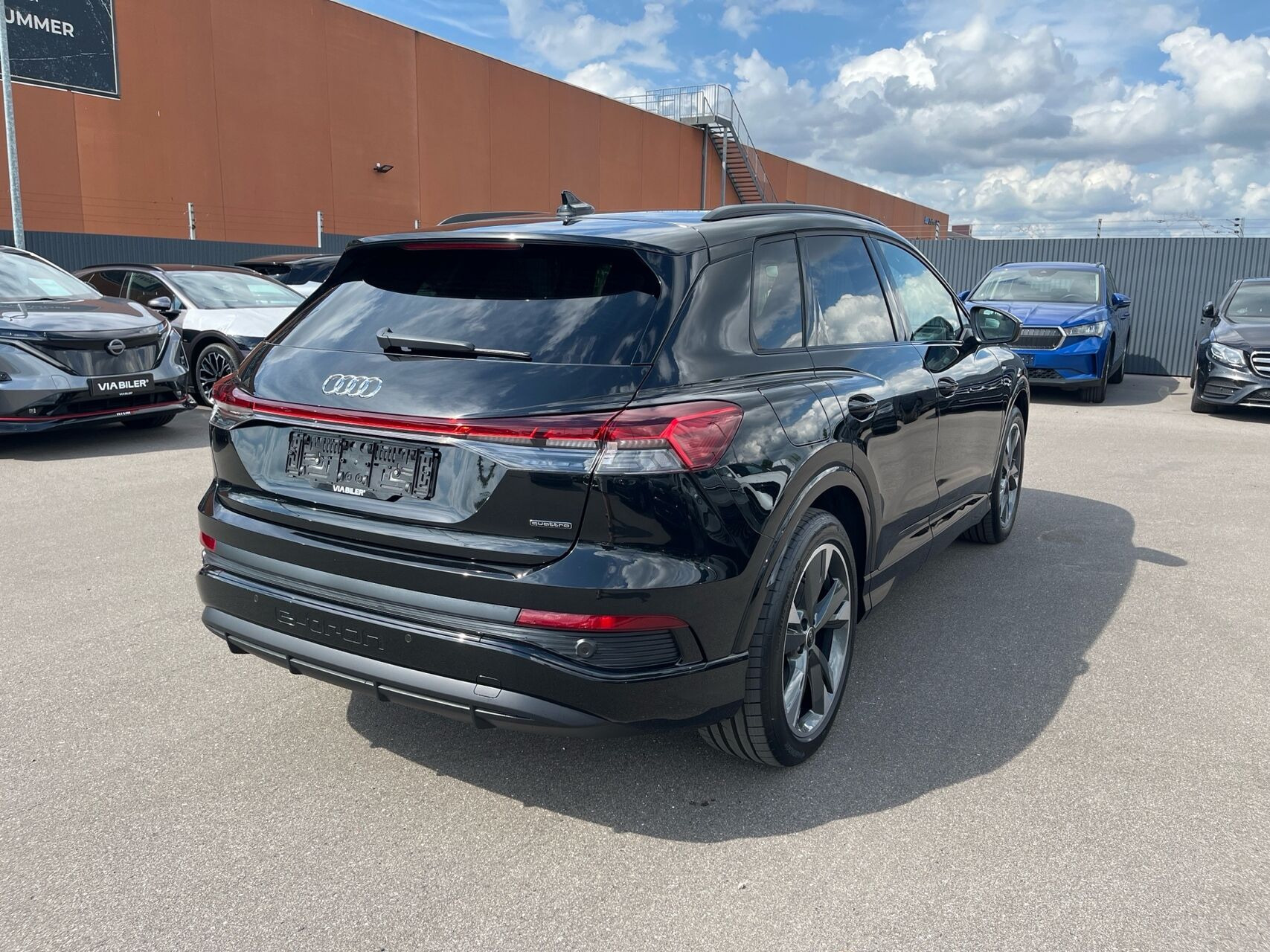 Sort Audi Q4 fra 2026