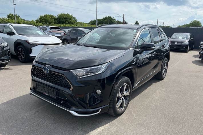 Sort Toyota RAV4 Plug-in fra 2021