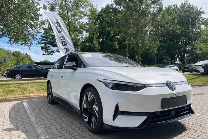 Hvid VW ID.7 fra 2026