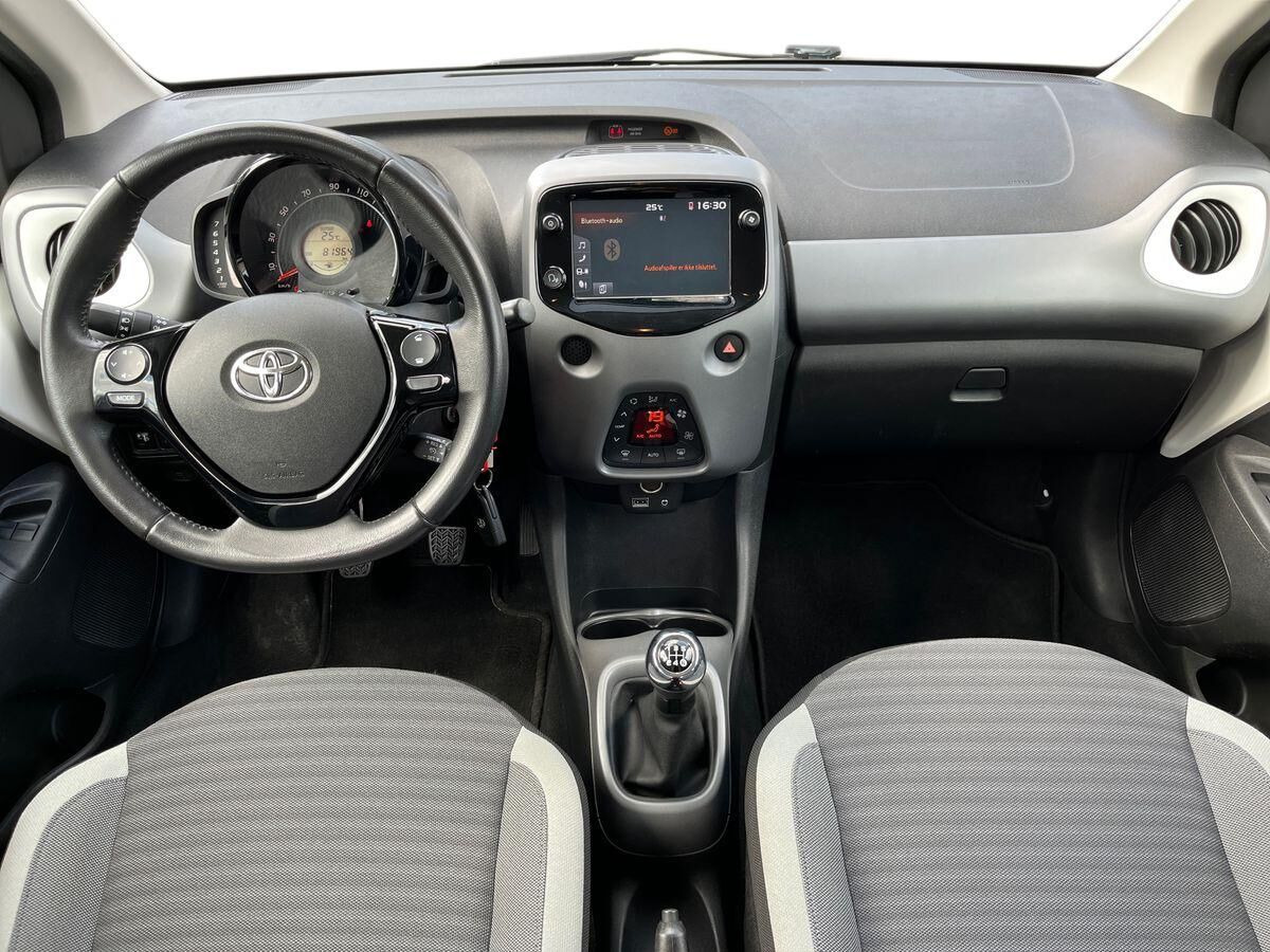 Hvid Toyota Aygo fra 2020