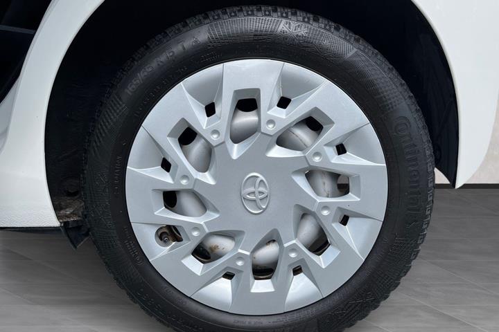 Hvid Toyota Aygo fra 2020