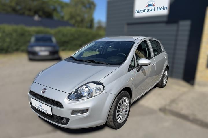 Sølv Fiat Punto fra 2018