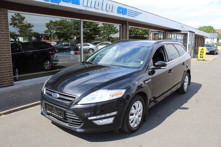 Sort Ford Mondeo fra 2012