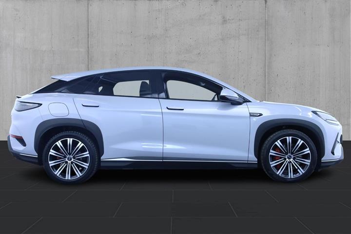Grå BYD Sealion 7 fra 2024