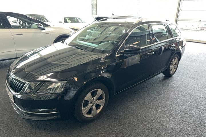 Sort Skoda Octavia fra 2018