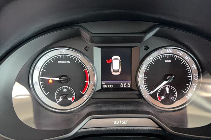 Sort Skoda Octavia fra 2018