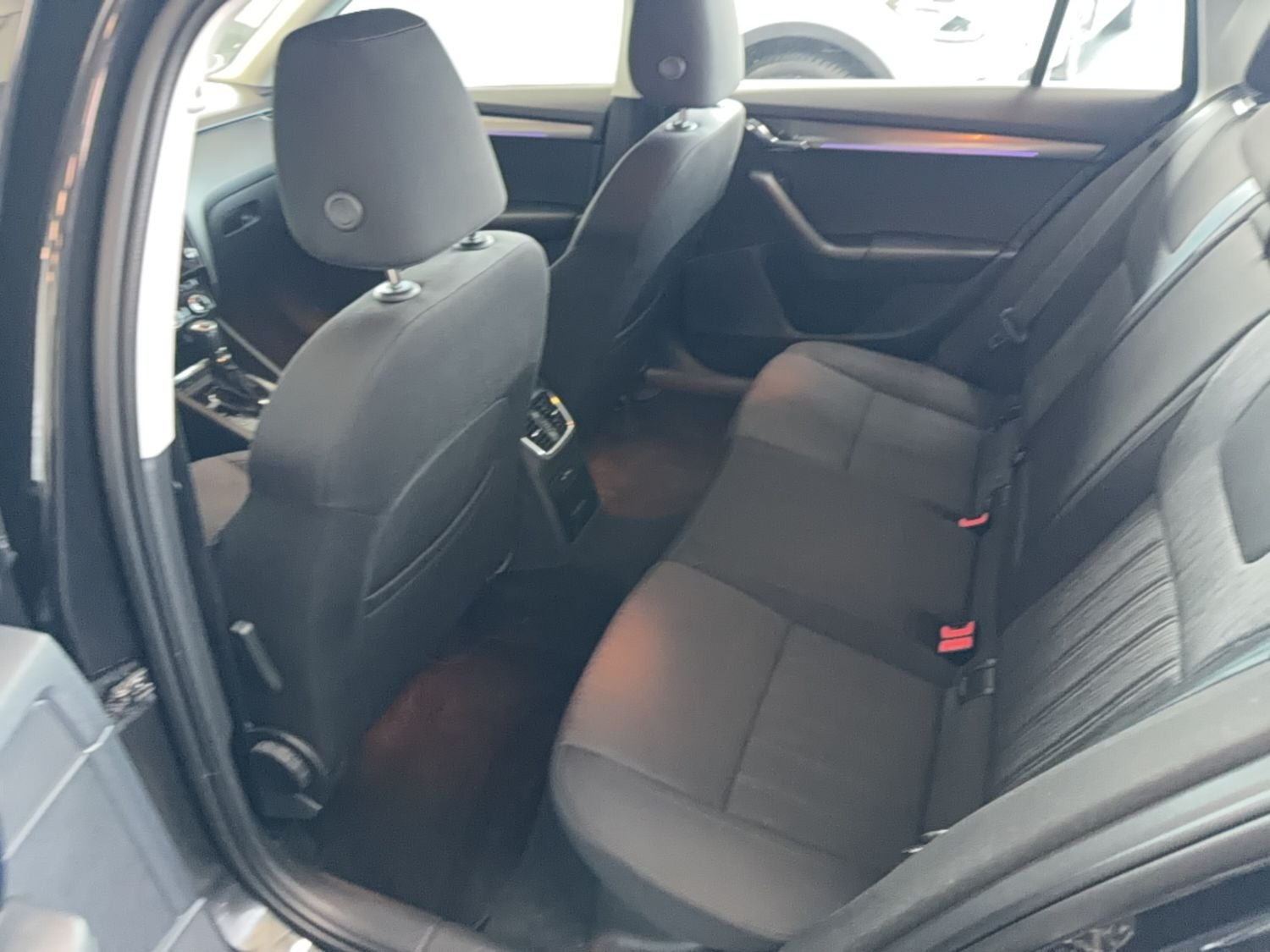 Sort Skoda Octavia fra 2018
