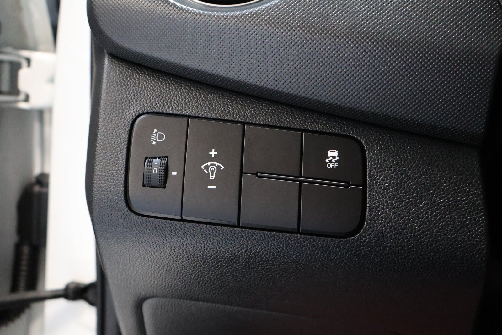 Hvid Hyundai i10 fra 2017