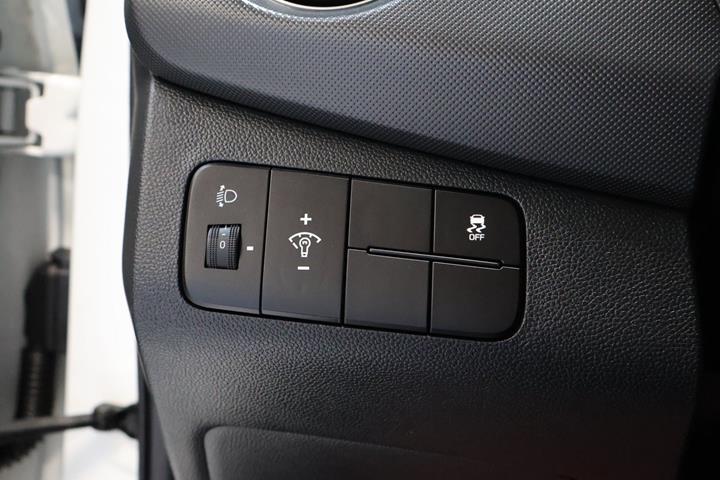 Hvid Hyundai i10 fra 2017