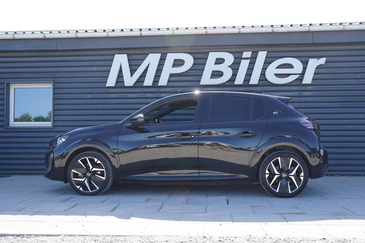 Sort Peugeot e-208 fra 2025