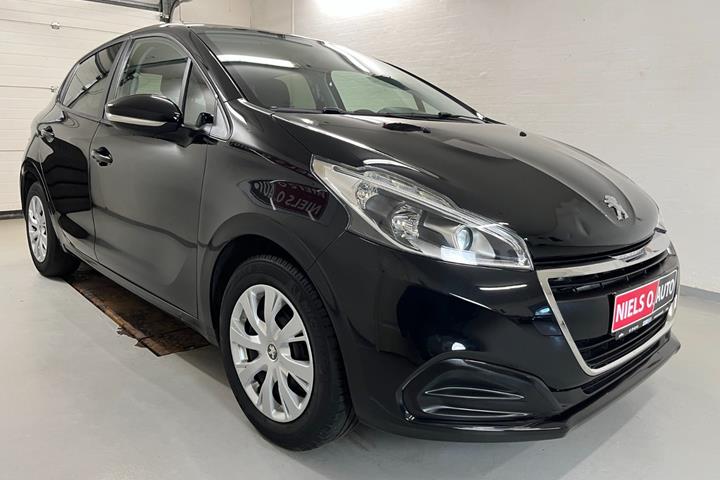 Sort Peugeot 208 fra 2018
