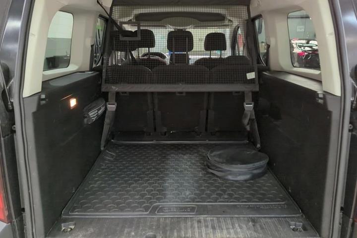 Sort Peugeot e-Rifter fra 2023