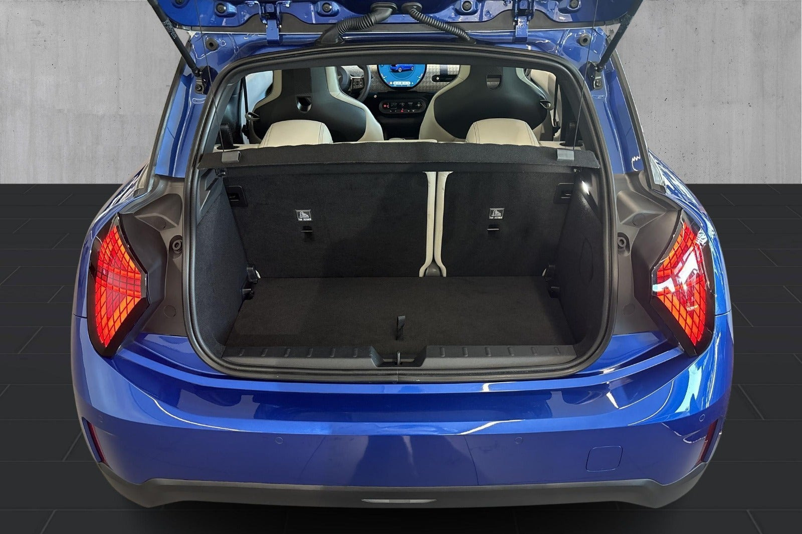 Blå Mini Cooper SE fra 2024