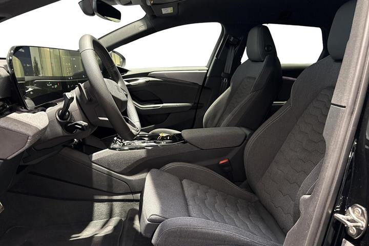 Sort Audi A6 e-tron fra 2025