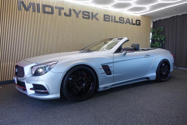 Sort Mercedes SL350 fra 2013 set udefra