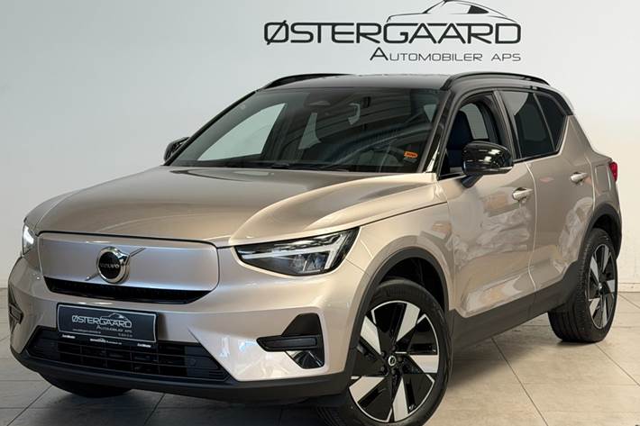 Orange Volvo XC40 fra 2024